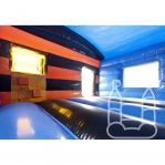 springkussen-glijbaan-auto-huren